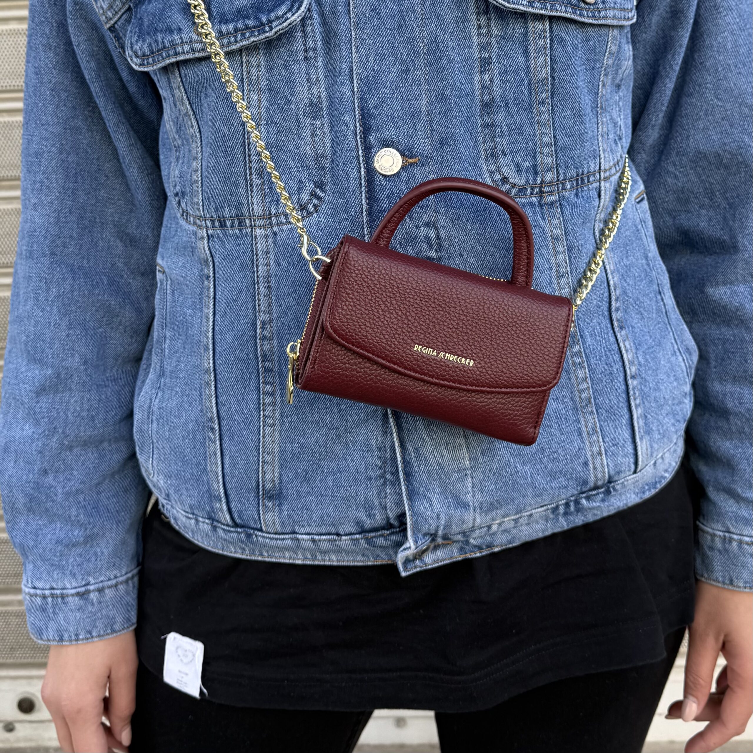 Πορτοφόλι με αλυσίδα μπορντό